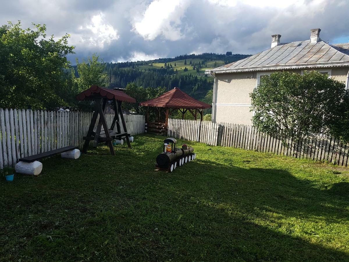 Apartamento Apartament Tiatim Vatra Dornei Exterior foto